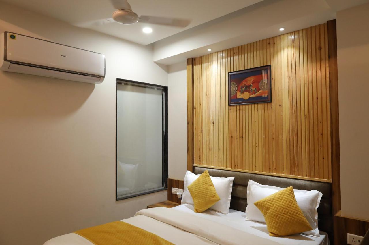 Hotel The Bell 卢迪亚纳 外观 照片